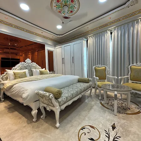 Hotel Om Stay Well-3