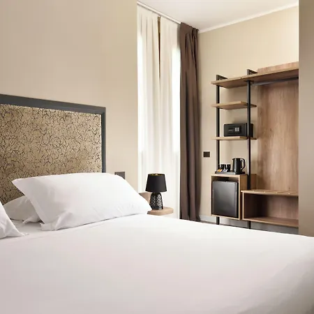 Essence Hotel-2