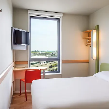 Ibis Budget Paris Coeur D'Orly Airport-2