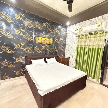 Hotel Tirupati Lawn-3