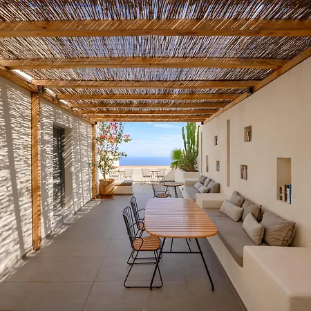 Lemon Suites Santorini-2
