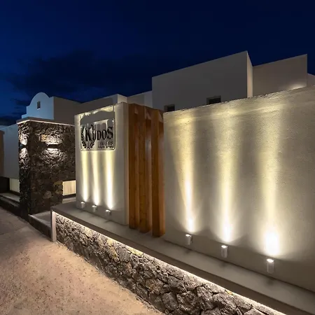 Kudos Suites Firostefani-2