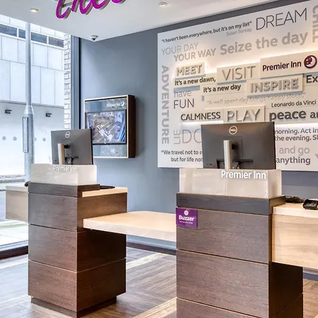 Premier Inn Dublin City Gloucester St South-2