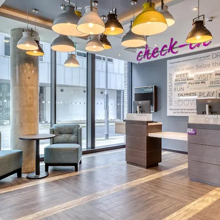 Premier Inn Dublin City Gloucester St South-2