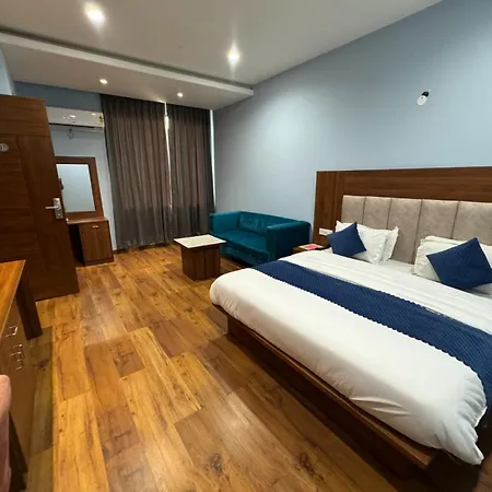 Hotel Candy Near Bestech-Iiser-Isb-Railway Station Airport Road Mohali Chandigarh-2