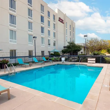 Hampton Inn & Suites-Austin Airport-3