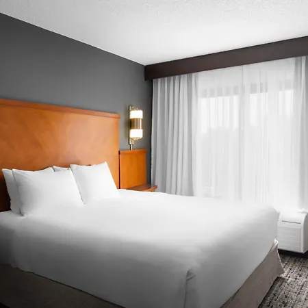 Hyatt Place Charlotte Airport/Lake Pointe-2