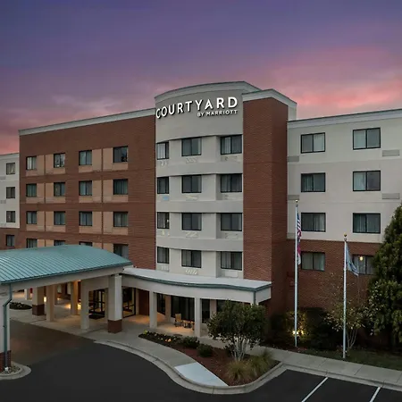 Courtyard Greensboro Airport-2