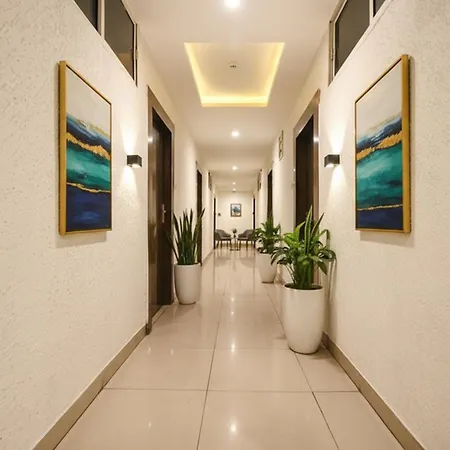 Fabhotel Neena Palace-3