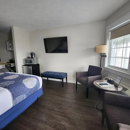 Brio Beach Inn-3