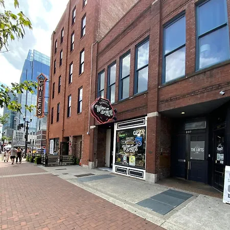 The Lofts At 107-3