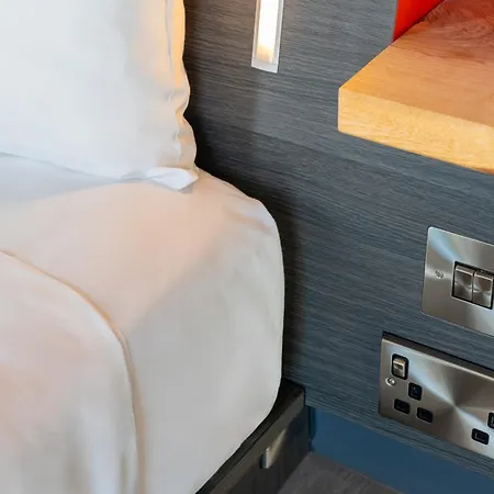 Easyhotel Dublin-2