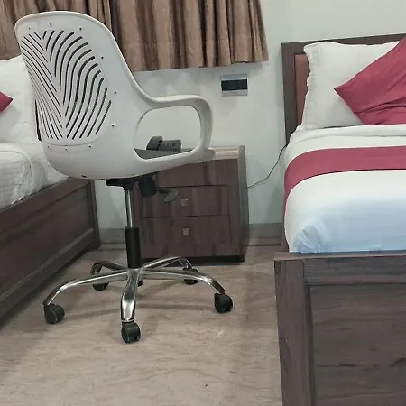 Shine Hospitality Palace-2