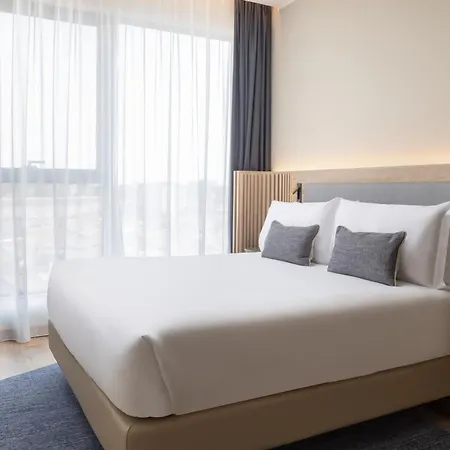 Courtyard By Marriott Milano Linate-2