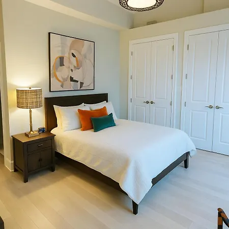 Modern 1 Block From Metro Subway Minutes To Capital, Museums And National Mall-2