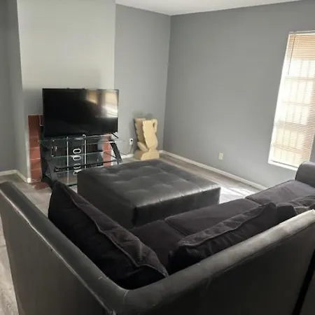 2 Or 3 Bedroom Extended Stay Walk To Strip Mgm Casino Shop Club-3