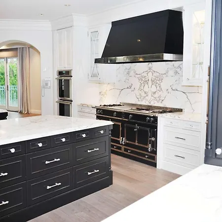 Incredible 9 Bedroom 11 Bath Idlewyld Mansion-3
