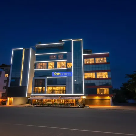 Fabhotel Deep-2