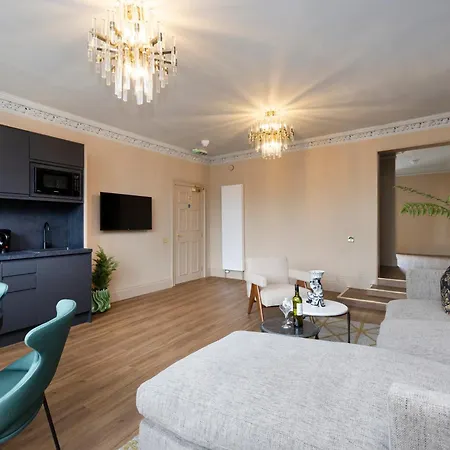 30 Castle Street Aparthotel-2
