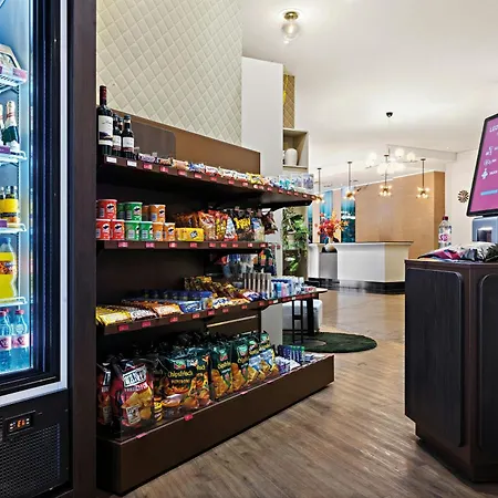 Leonardo Royal Hotel Frankfurt-3