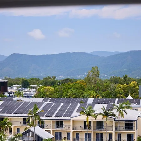 Cairns Harbourside Hotel-3