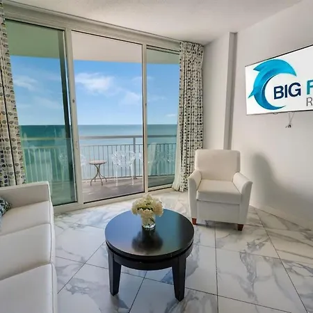 Amazing Beachfront Condo With Nice Hot Tub & Pools-2