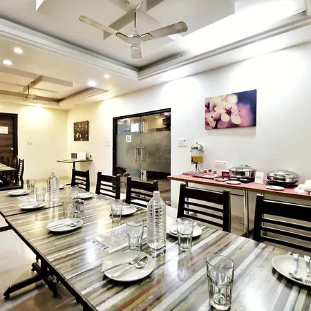 Hotel Aerocity Purple Orchid-3