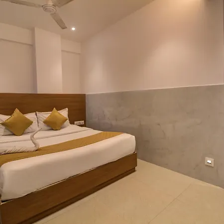 Hotel Malad Inn Opposite Malad Railway Station-3