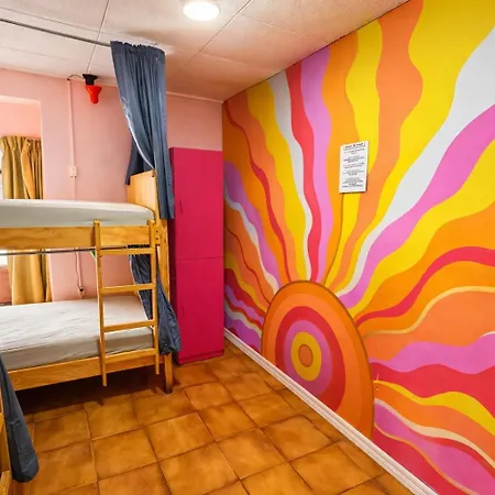 Chillout Hostel Barrio Escalante-3