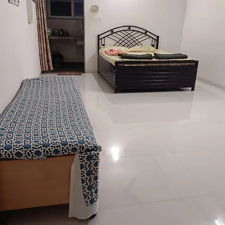 Malhar Home Stay-3