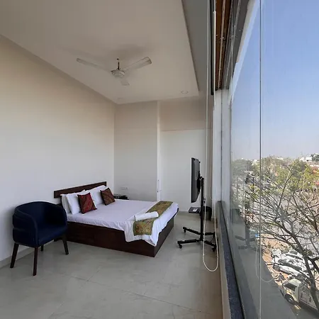 Hotel Golden Leaf-2