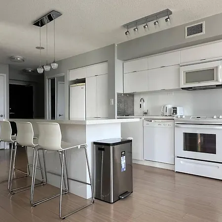 Dan Leckie Suites-3