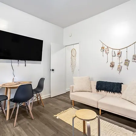 Private One Bedroom Apartment In Times Square & Central Park-2