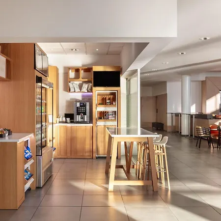 Hilton Garden Inn Rome Airport-2