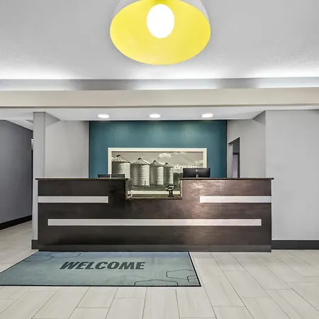 Hampton Inn Bloomington West-3
