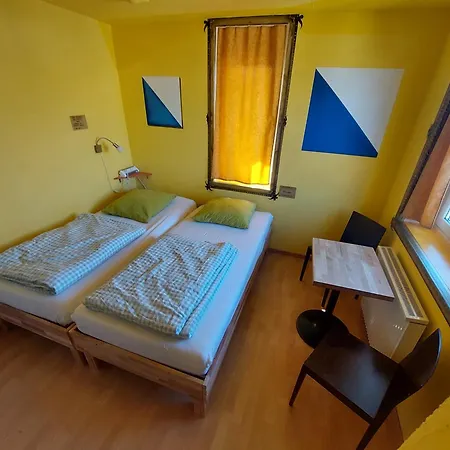 Oldtown Hostel Otter-3