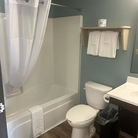 Woodspring Suites Nashville Airport-3