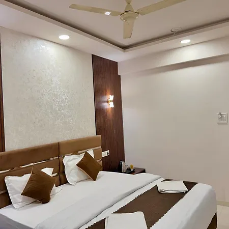 Hotel Kiwi Inn Vijaynagar Scheme 78-2