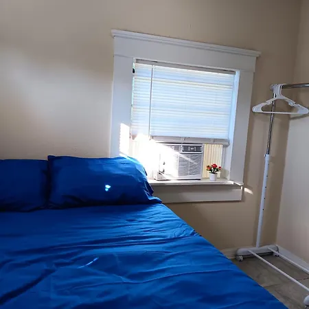 Hostel Tampa, 15 Minutes To Airport, Near Ybor City, Downtown, Self Check-In-3