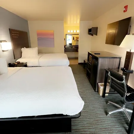 Garden Inn & Suites Little Rock-3