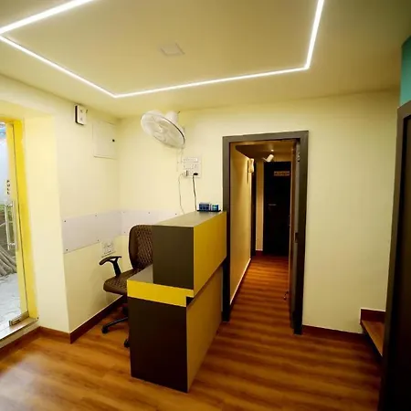 Cabin Stay Marol-The Hubz-3