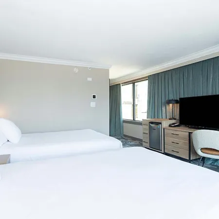 Sandman Signature Vancouver Downtown Hotel-2