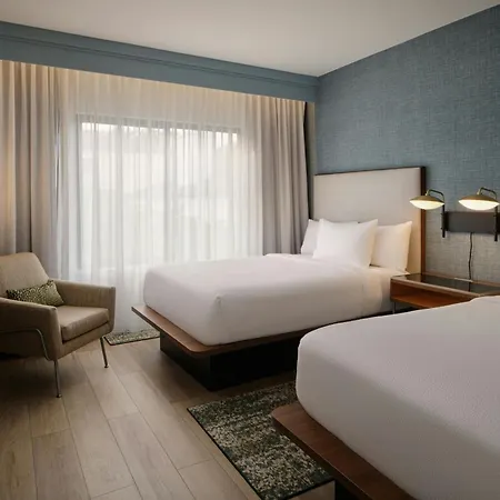 Courtyard By Marriott Orlando Airport-3