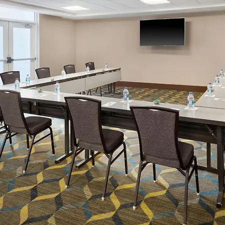 Fairfield Inn & Suites By Marriott Charlotte Airport-3