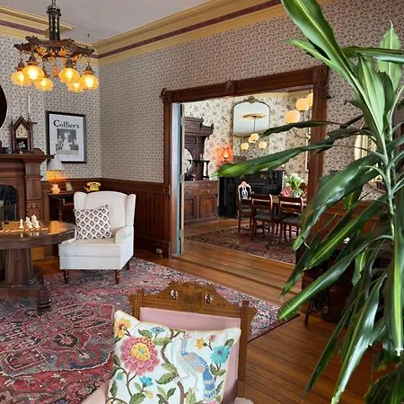 Elmwood Heritage Inn-3