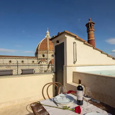 Donati Luxury Tower Suites-3