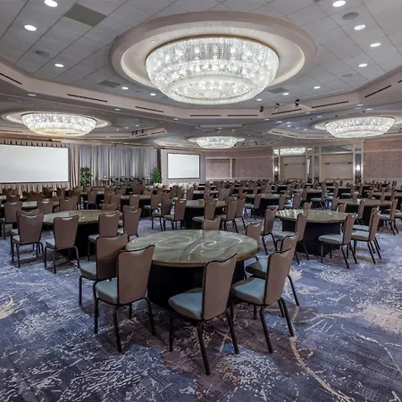 Hilton Charlotte Uptown-2