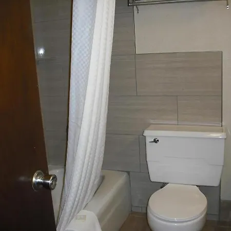 Americinn By Wyndham La Crosse Riverfront-Conference Center-2