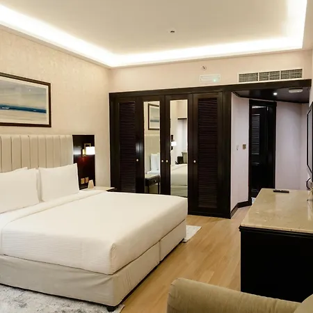 Luxe Avenue Hotel-3