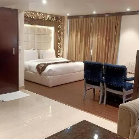 Hotel Signature Grand-2